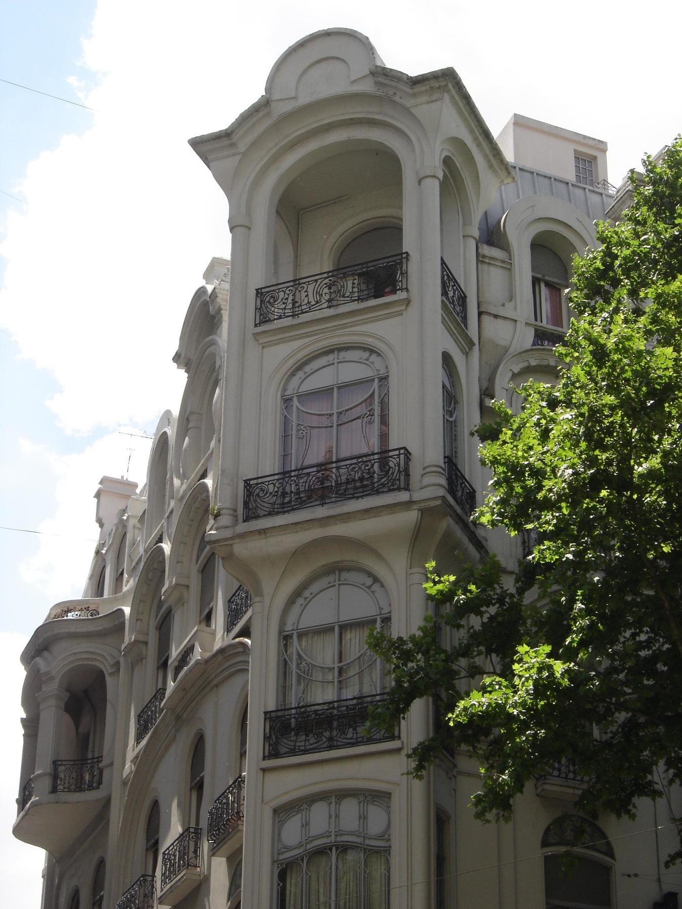 Hotel Chile Buenos Aires Exterior photo